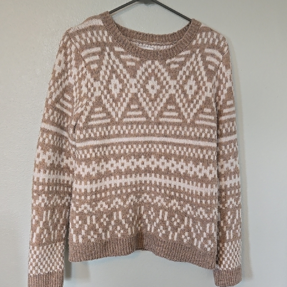 Cupcakes And Cashmere Crew Neck Sweater Size Medium